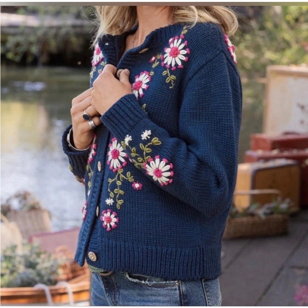 Lost Horizons Olivia Embroidered Navy Blue Floral Hand Knit Cardigan XL Nepal
